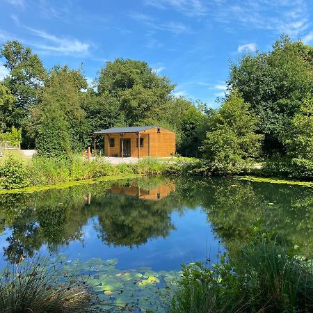 Kingfisher Cabin - Wild Escapes Wrenbury Off Grid Glamping - Ages 12 And Over Baddiley Bagian luar foto